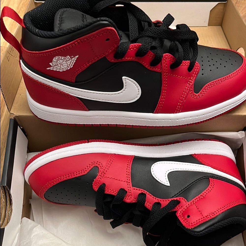 Kids Air Jordan 1